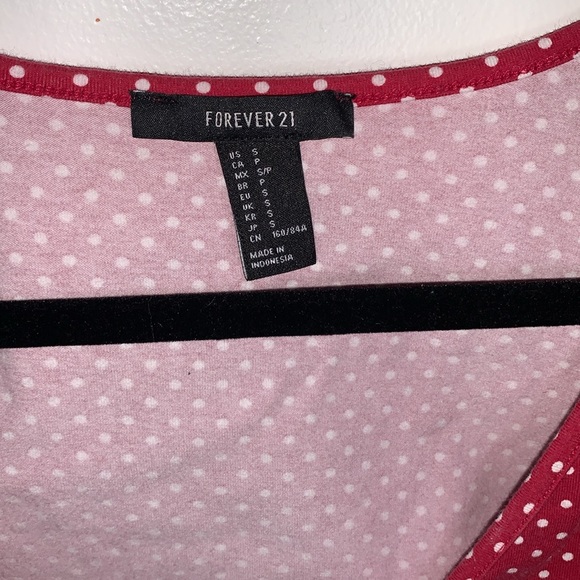 Forever 21 Short Sleeve Red Polka Dot Tie Crop Top - Picture 2 of 3
